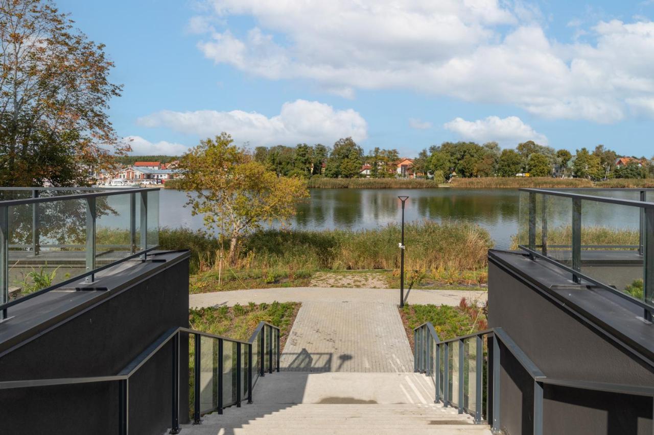Dziwnów Stylish Apartment by the Lake by Renters Exterior foto