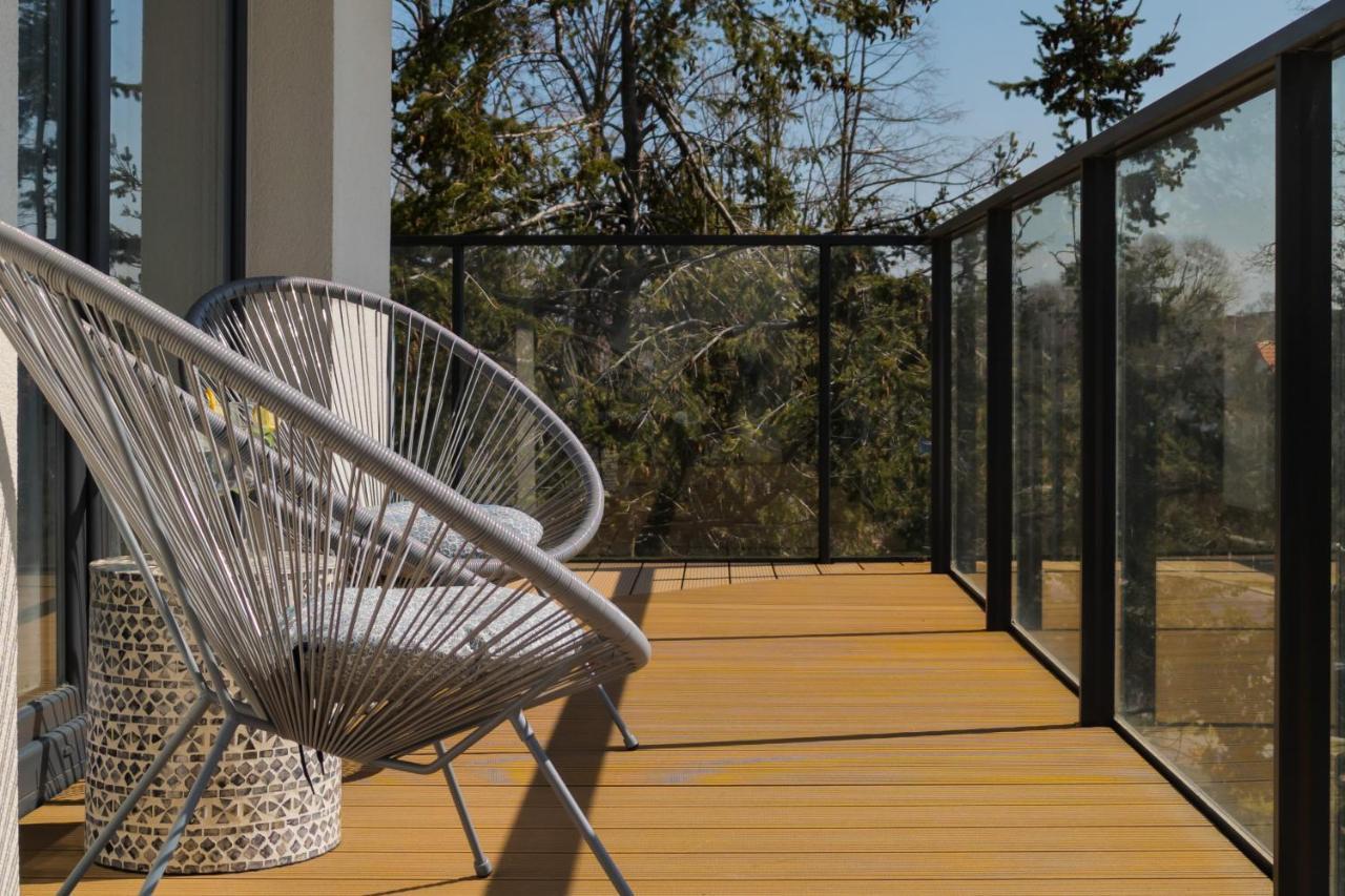 Dziwnów Stylish Apartment by the Lake by Renters Exterior foto
