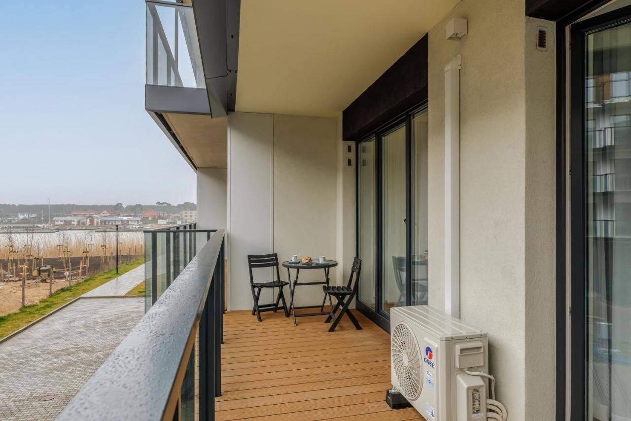 Dziwnów Stylish Apartment by the Lake by Renters Exterior foto