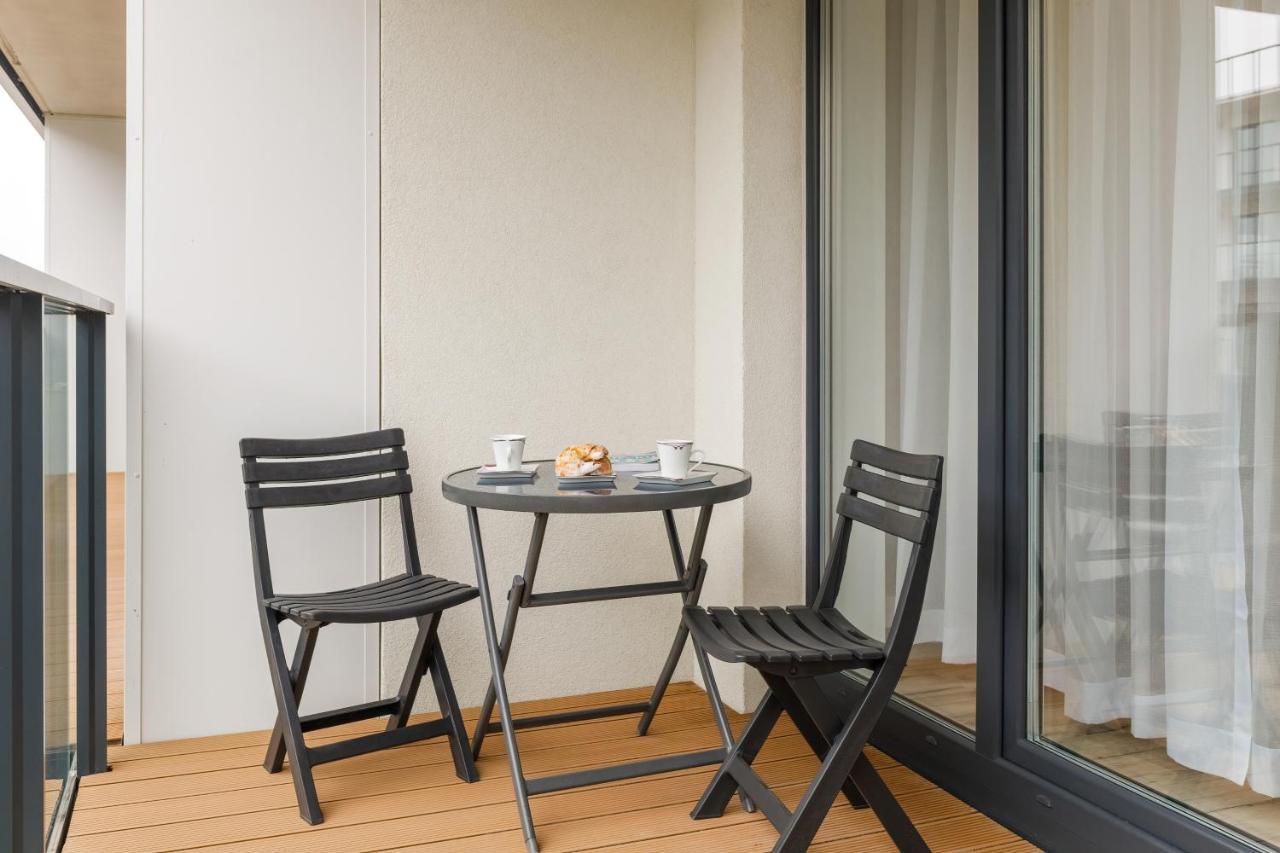 Dziwnów Stylish Apartment by the Lake by Renters Exterior foto
