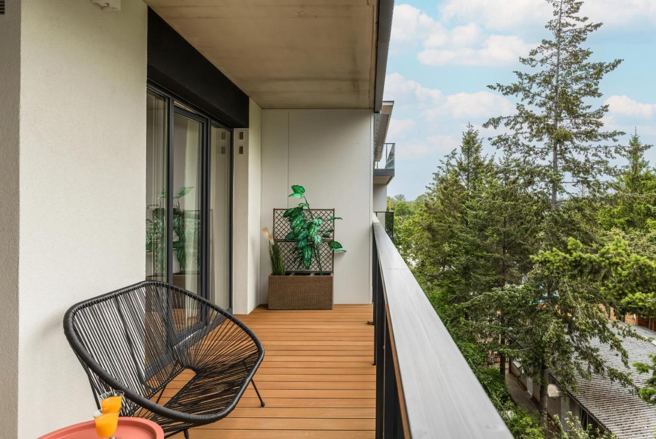 Dziwnów Stylish Apartment by the Lake by Renters Exterior foto